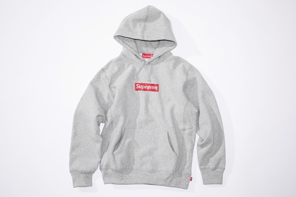 Photo de la collaboration Supreme x Swarovksi