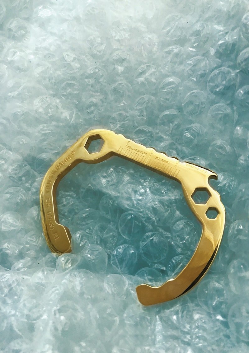 IN GOLD WE TRUST sort une nouvelle série de bijoux unisexe sous forme de boite à outils