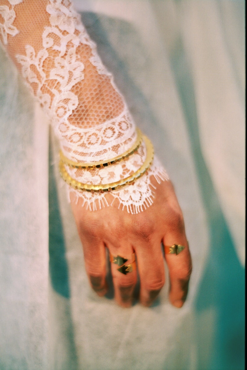 IN GOLD WE TRUST sort une nouvelle série de bijoux unisexe sous forme de boite à outils