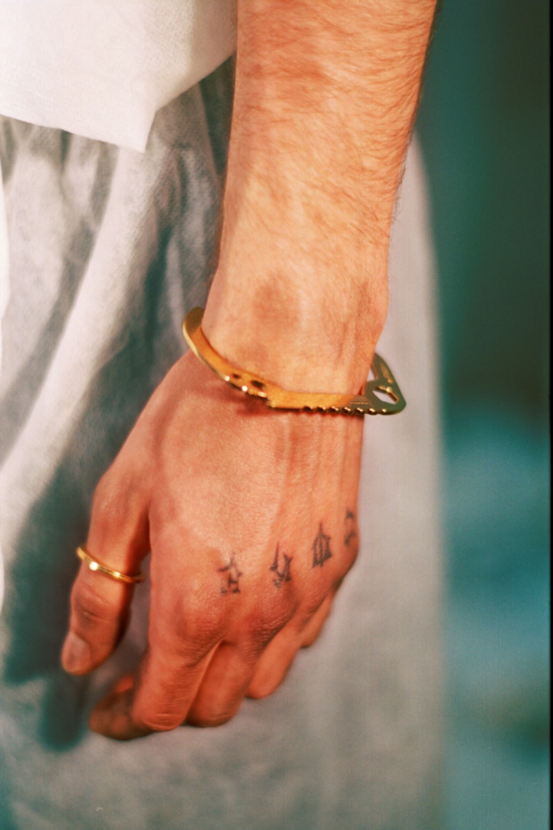 IN GOLD WE TRUST sort une nouvelle série de bijoux unisexe sous forme de boite à outils