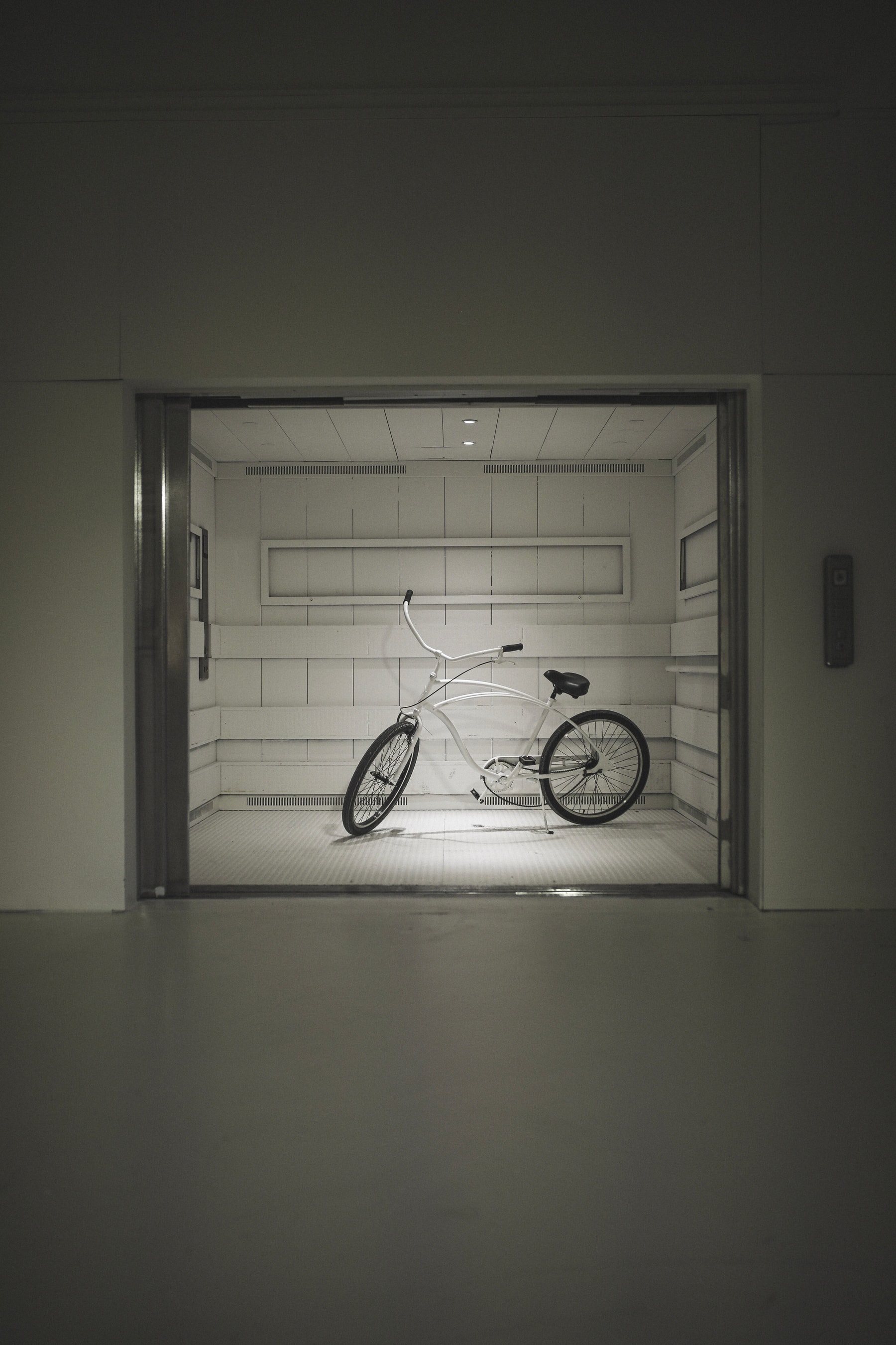 adidas ouvre un espace de 3000m² à Paris pour des artistes émergents et pour le grand public