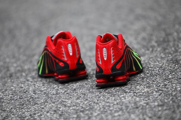 Neymar nike shox r4 photos gros plan sortie