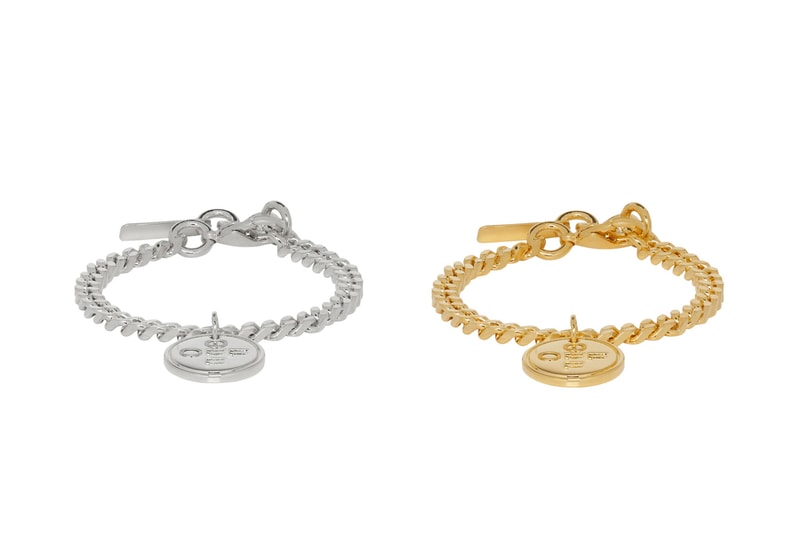 Off-White™ lance une série de bijoux exclusifs pour SSENSE