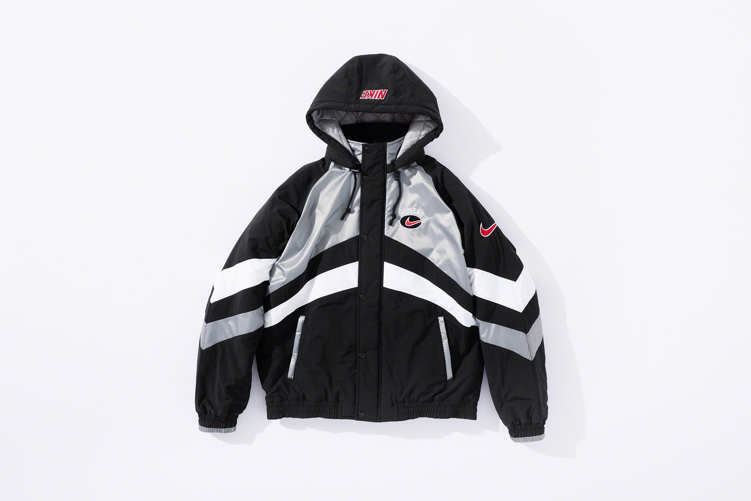 Photo Supreme x Nike