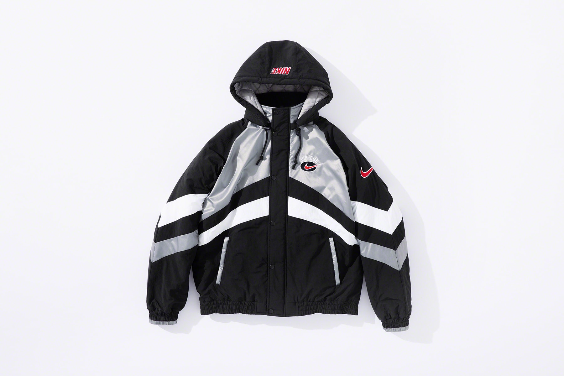 Photo Supreme x Nike