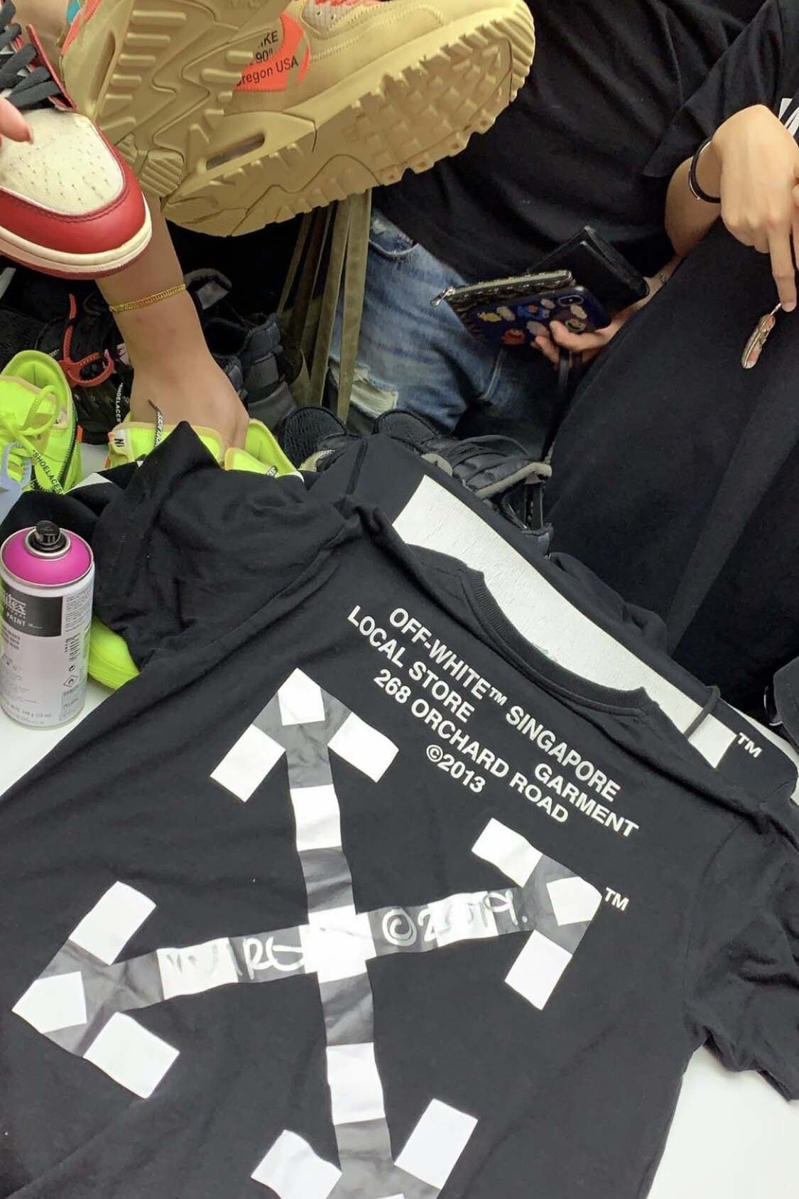 Virgil Abloh off-white louis vuitton nike custom singapour photos