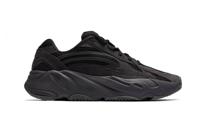 Photo YEEZY BOOST 700 V2 "Vanta"