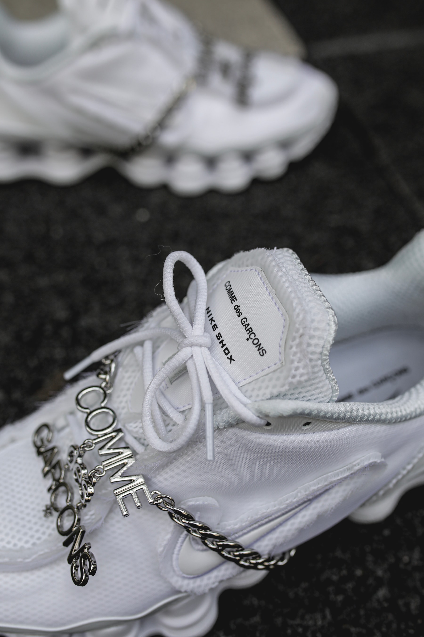 Nike x COMME des GARÇONS : Gros plan sur la dernière collab du swoosh avec le label japonais 