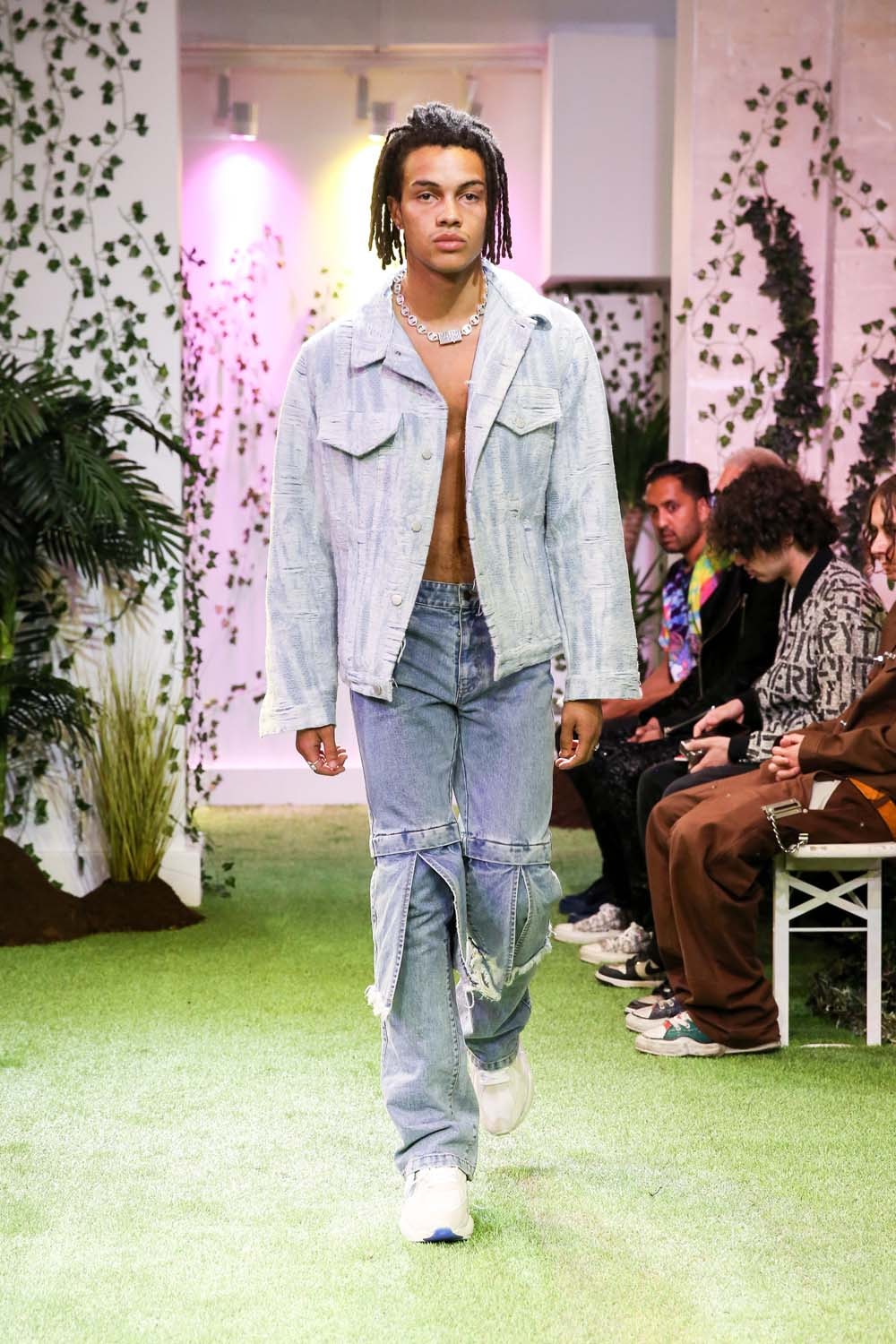 Ev bravado virgil abloh fashion week paris who decides war collection photos