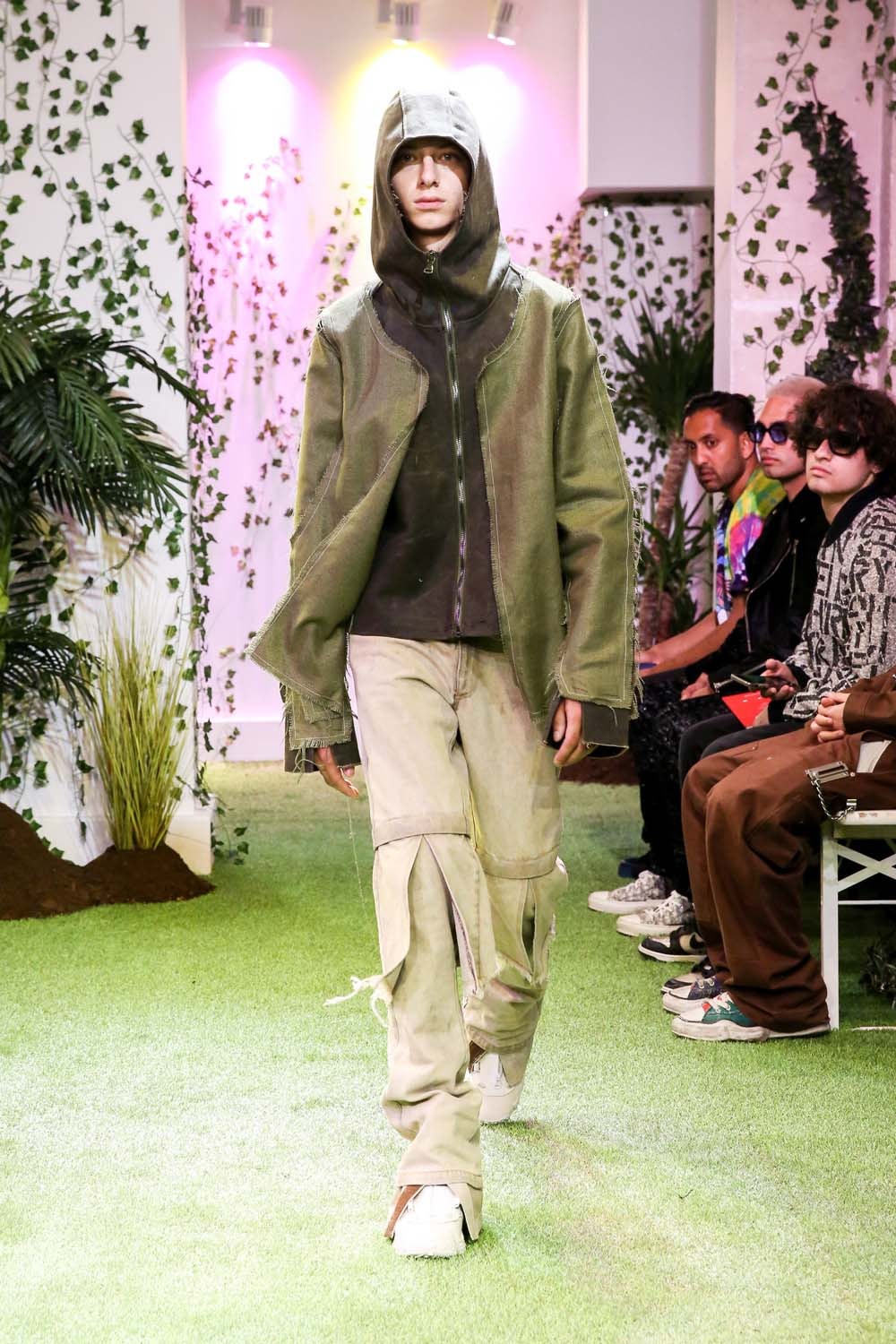 Ev bravado virgil abloh fashion week paris who decides war collection photos