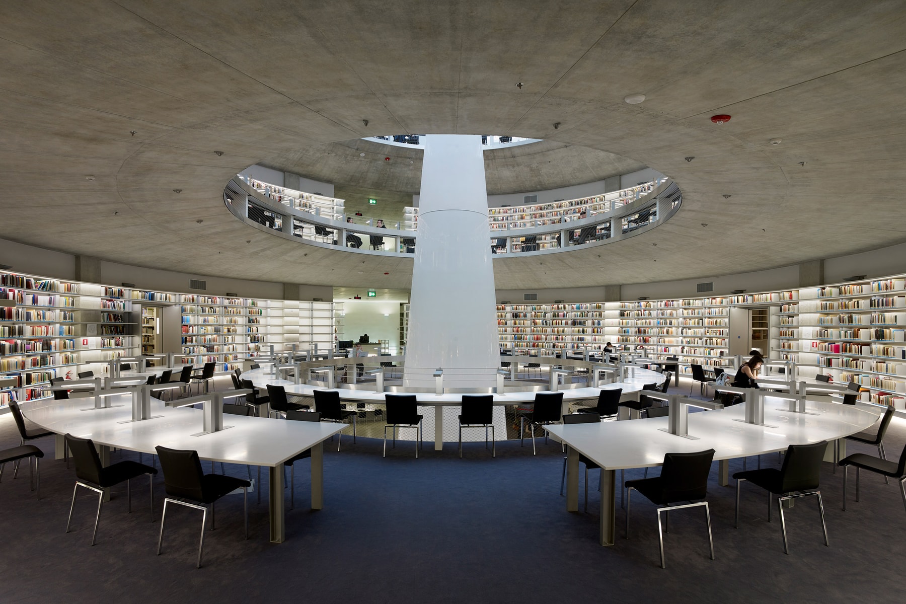 Photo du Stelios Ioannou Learning Resource Center par Jean Nouvel