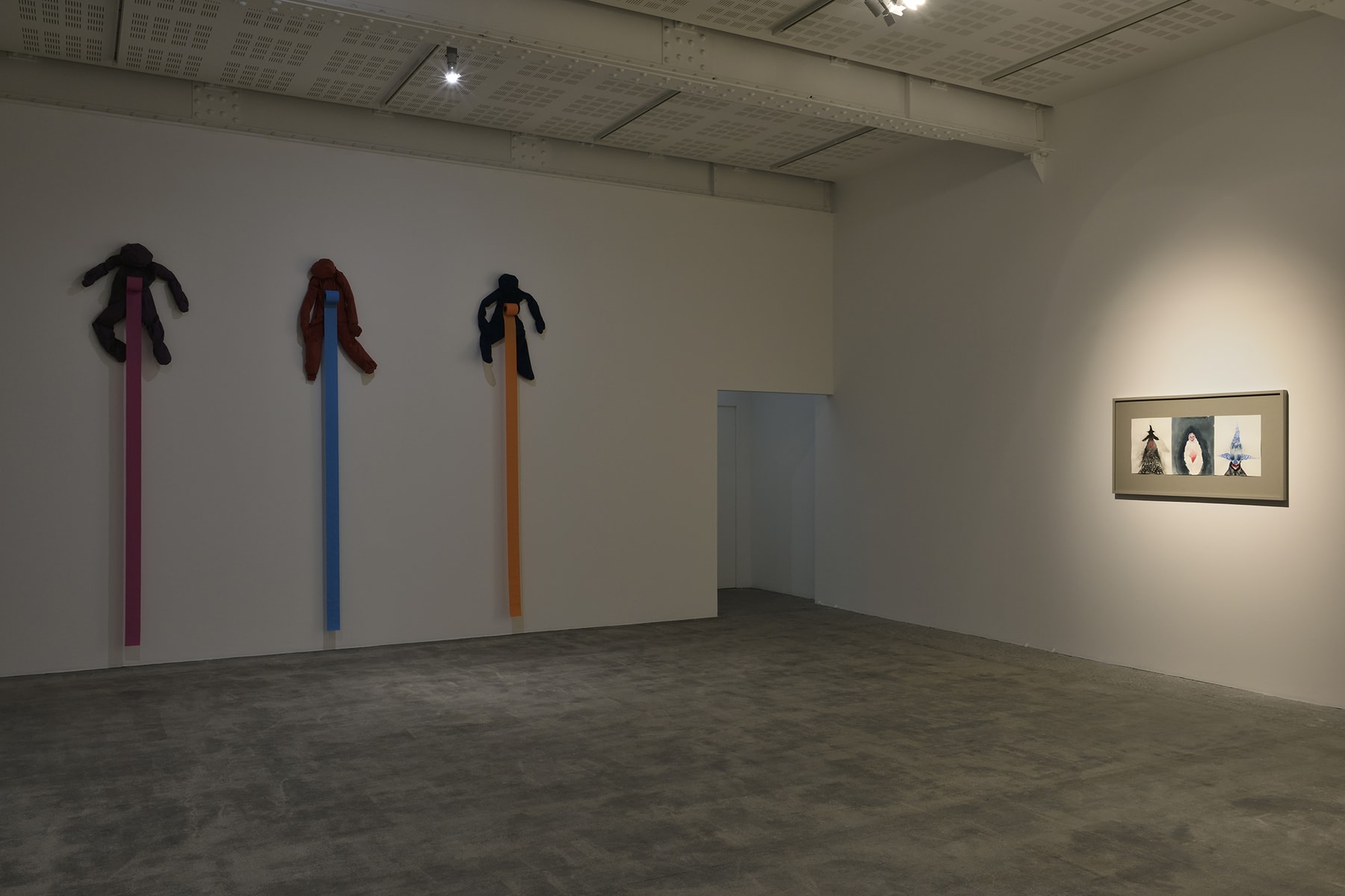 paris exposition annette messager marian goodman gallery