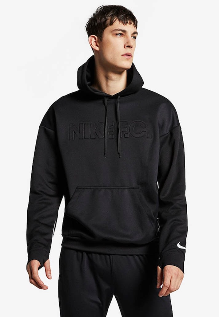 Nike F.C dévoile de nouvelles pièces aux tons pastels