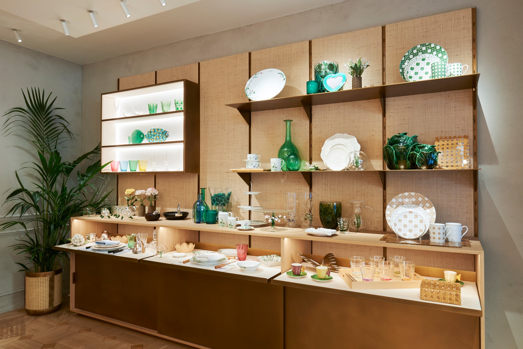Dior : Rentrez dans la nouvelle boutique parisienne de Dior Maison