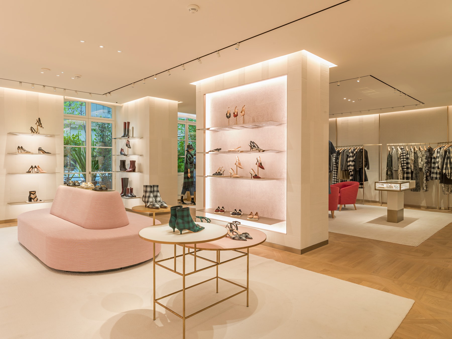 Dior : Rentrez dans la toute nouvelle boutique à Paris
