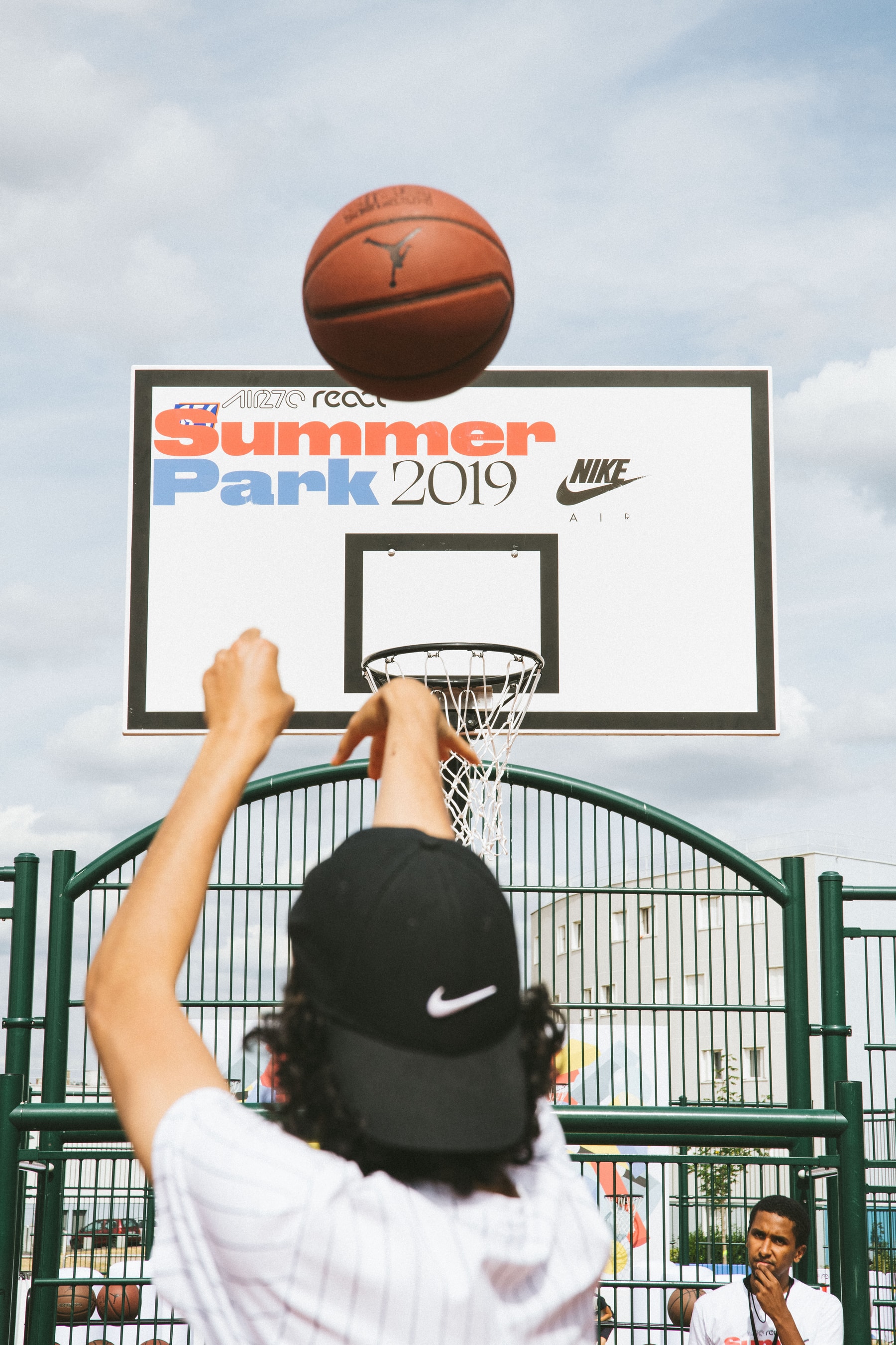 Nike transforme le quartier de La Grande Borne à Grigny en un parc d'attractions le temps d'un weekend