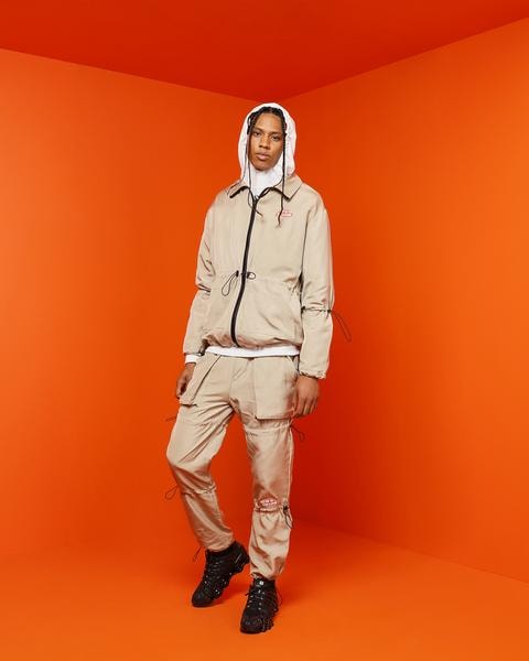 Atelier New Regime dévoile le lookbook de sa collection Pre Fall 19 et droppe des premières pièces