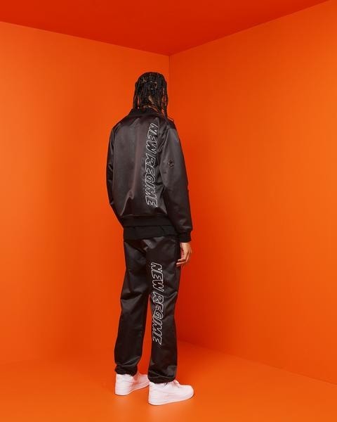 Atelier New Regime dévoile le lookbook de sa collection Pre Fall 19 et droppe des premières pièces