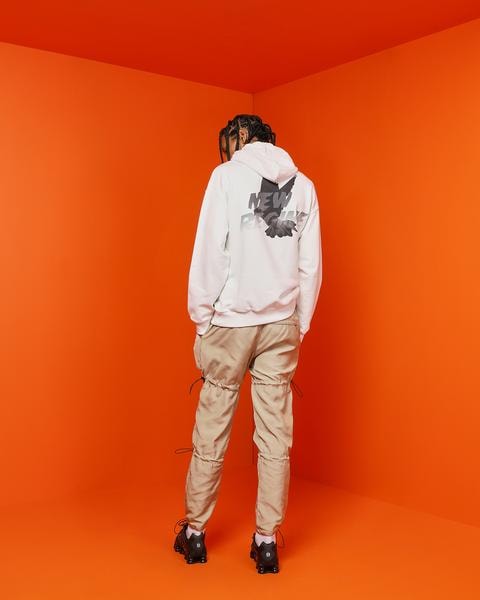 Atelier New Regime dévoile le lookbook de sa collection Pre Fall 19 et droppe des premières pièces