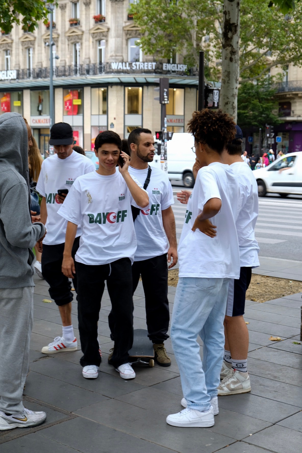 Dayoff Paris sort un tee-shirt hommage à l'Algérie en vue de la finale de la CAN