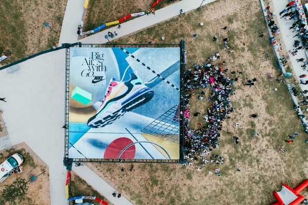 Nike transforme le quartier de La Grande Borne à Grigny en un parc d'attractions le temps d'un weekend