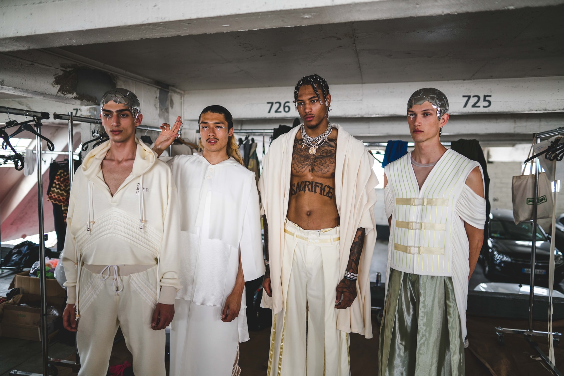 Photo des backstages du défilé Printemps/Été 2020