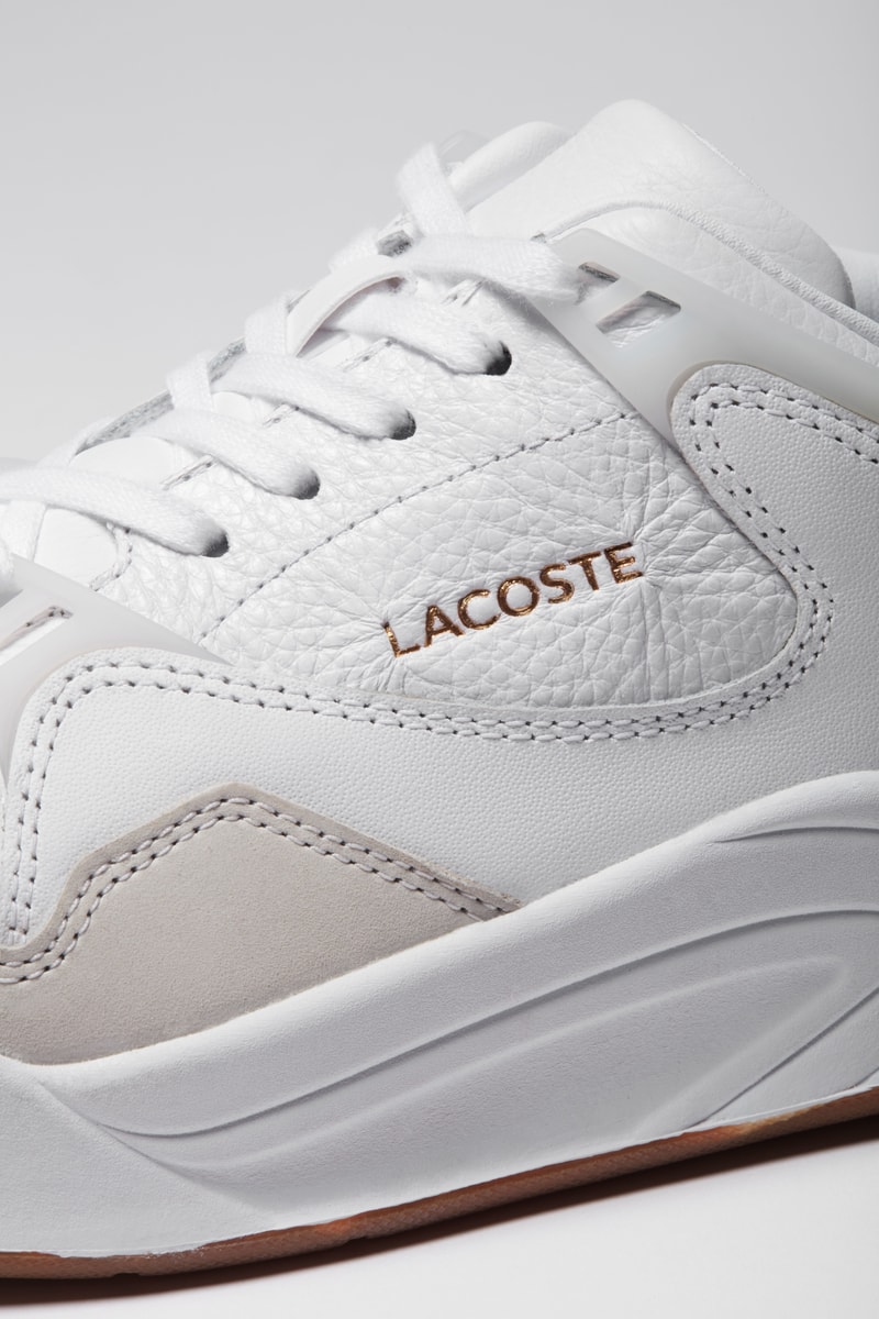 Lacoste revisite sa sneaker Court Slam avec une semelle volumineuse