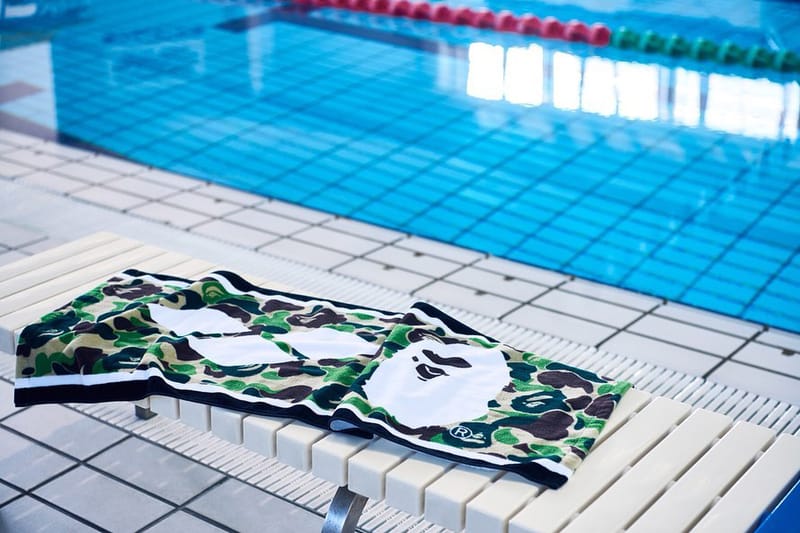 BAPE dévoile sa surprenante collab avec l'expert du maillot de bain Arena