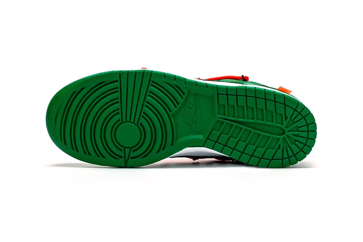 Off-White™ x Nike Dunk Low "Pine Green" : De nouvelles images de la sneakers font surface