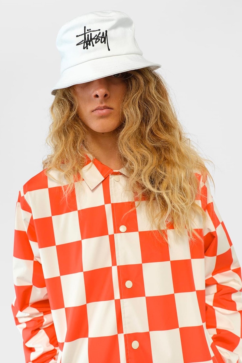 Stüssy mise sur une ambiance préhistorique pour son nouveau lookbook