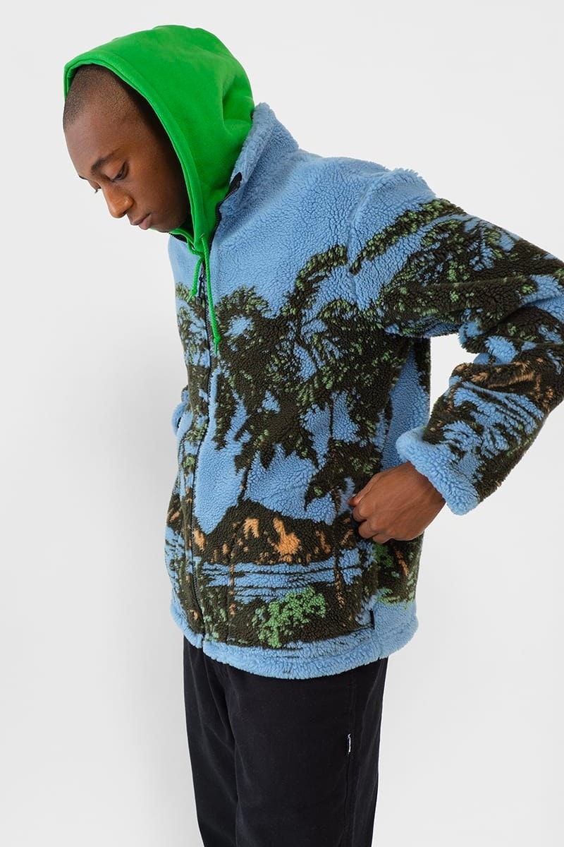 Stüssy mise sur une ambiance préhistorique pour son nouveau lookbook