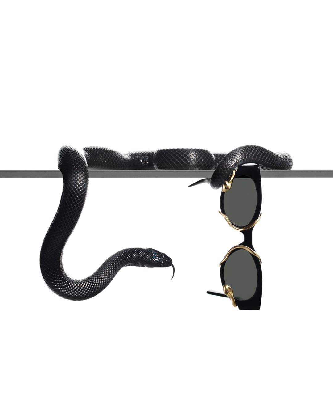 Gentle Monster et Alexander Wang s'associent autour de deux paires de solaires