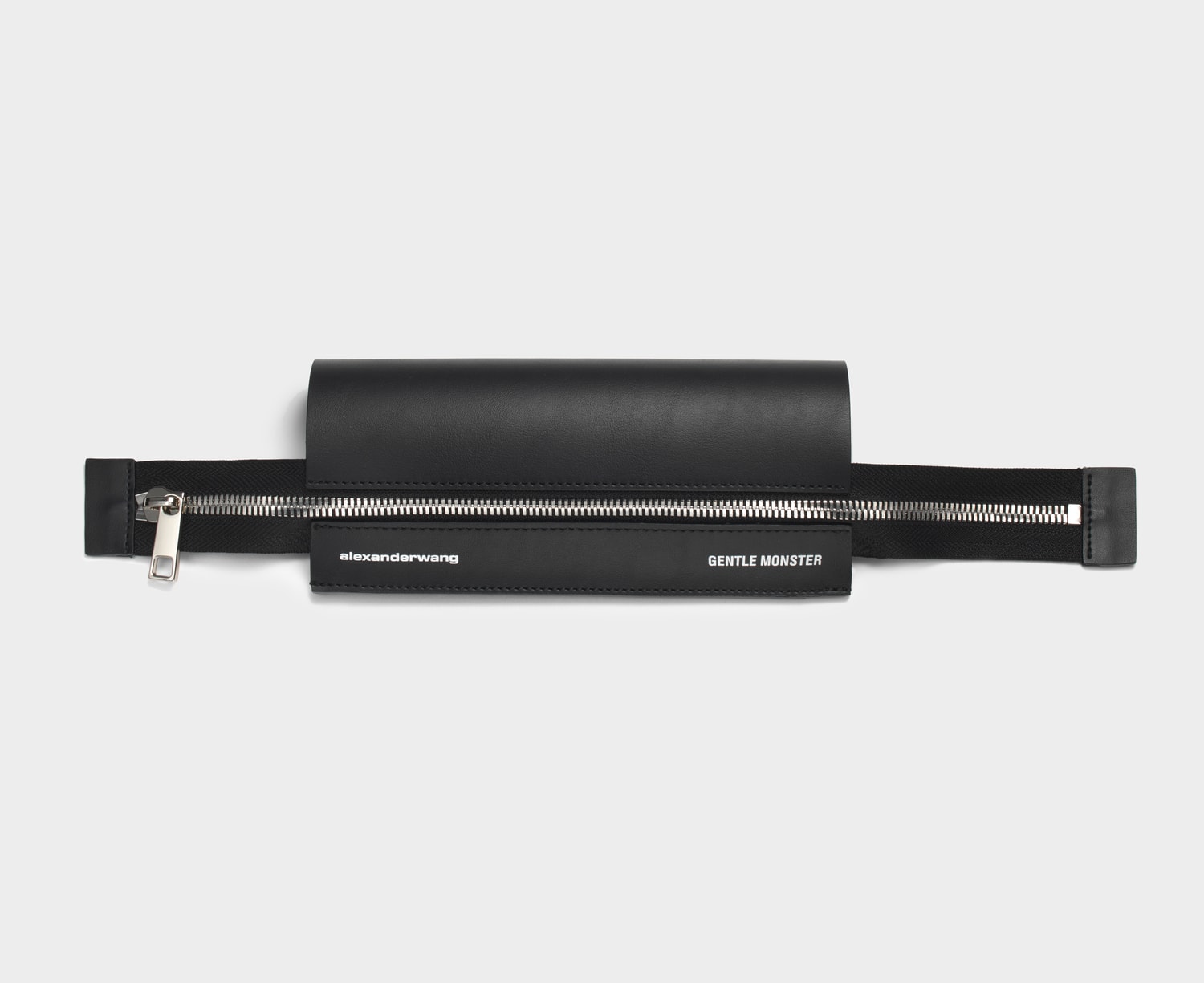 Gentle Monster et Alexander Wang s'associent autour de deux paires de solaires