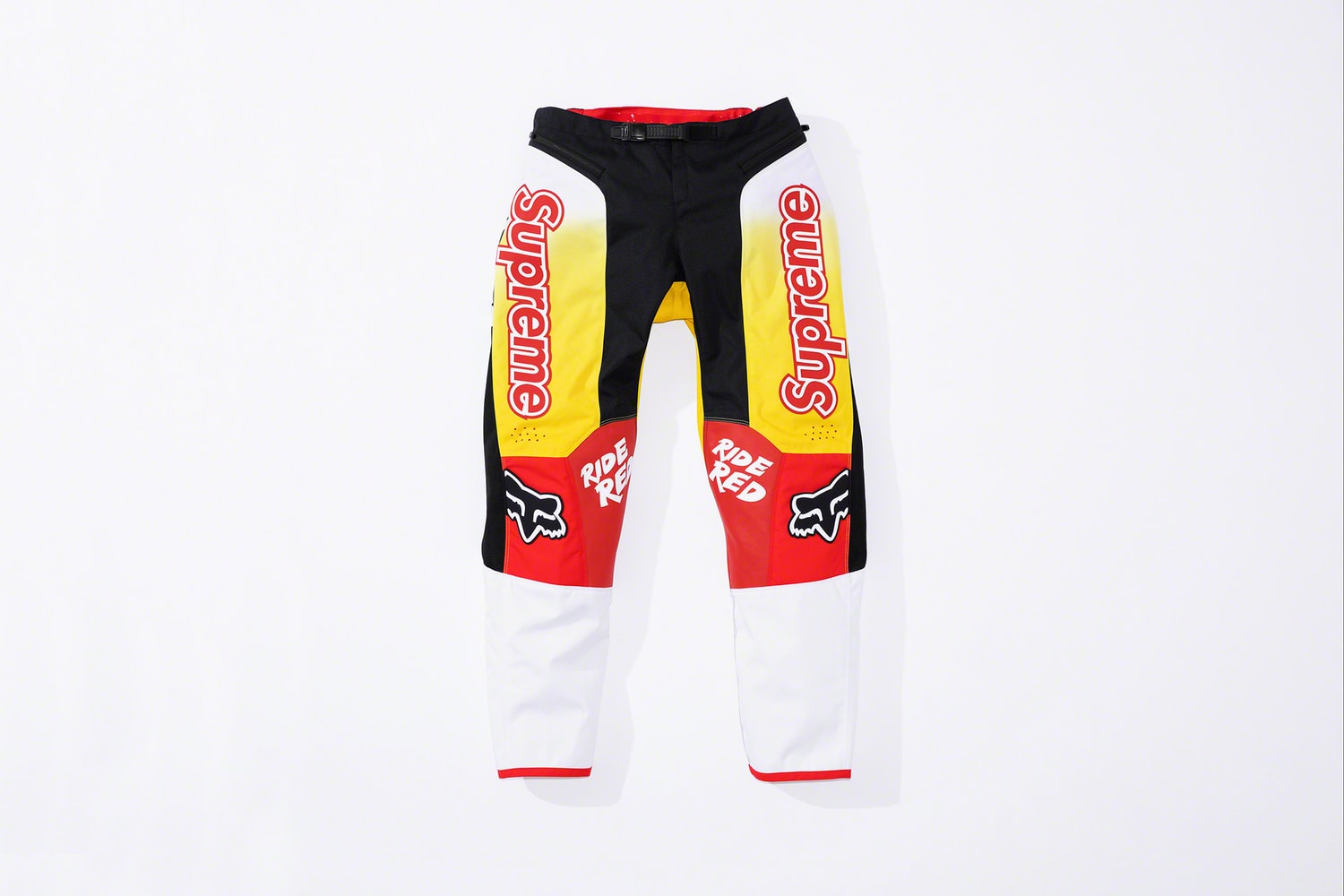  Supreme x Honda x Fox Racing : Toutes les photos de la collaboration Motorsport 