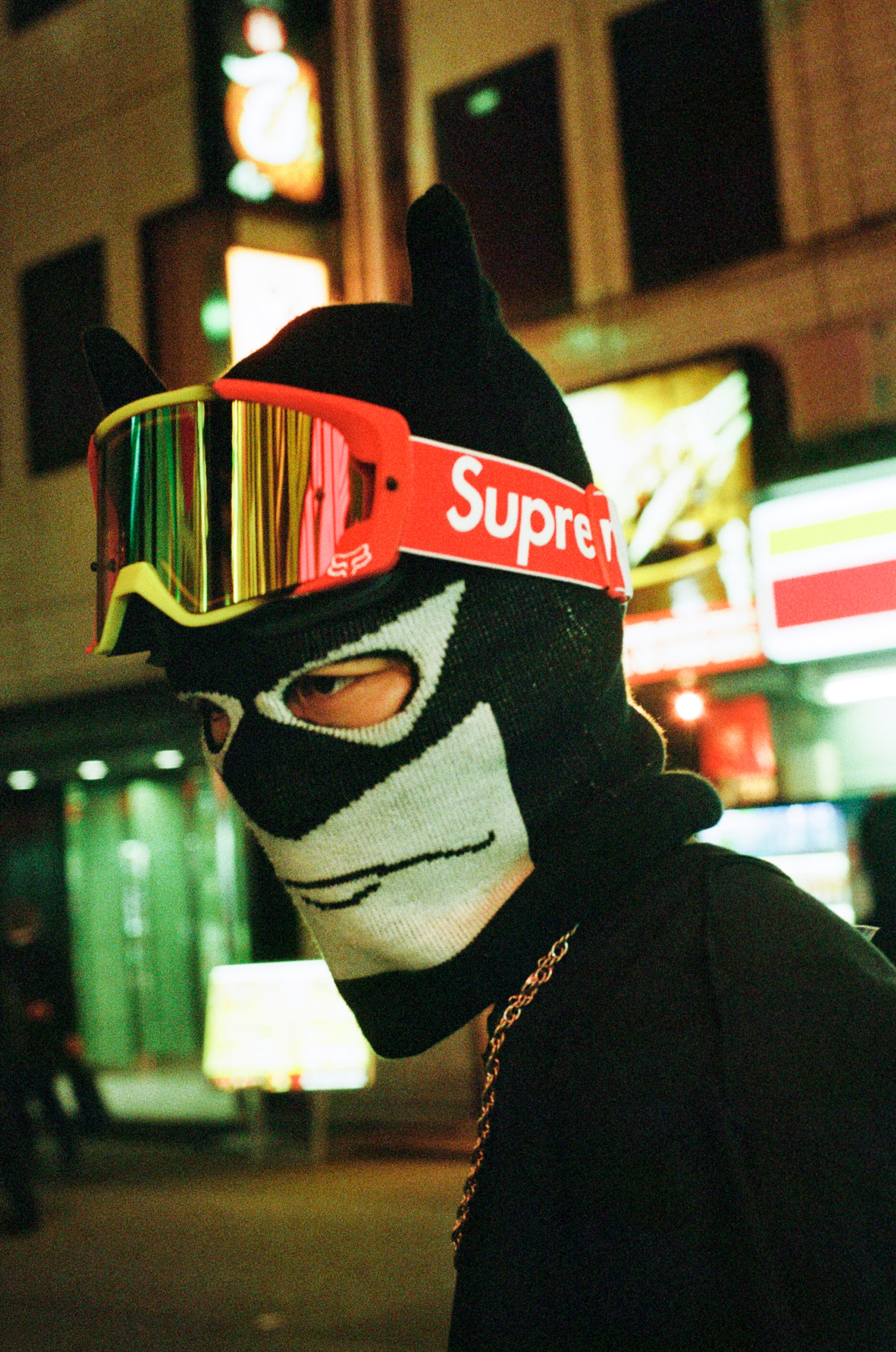  Supreme x Honda x Fox Racing : Toutes les photos de la collaboration Motorsport 