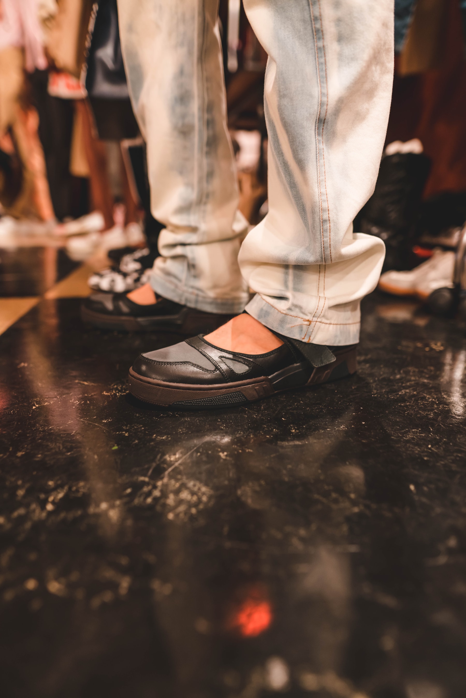 Telfar présente un défilé unisexe à la Fashion Week de Paris pour redonner le pouvoir "aux putains de gens"