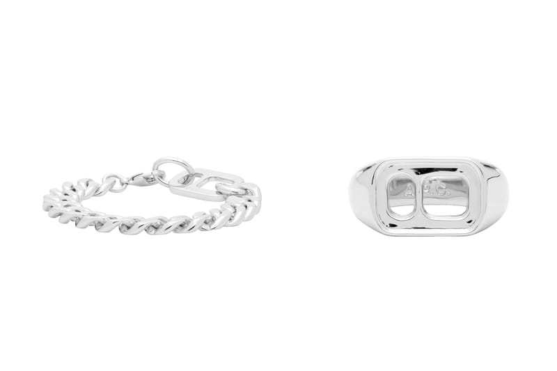 A.P.C. mise sur des nouveaux bijoux en laiton argenté
