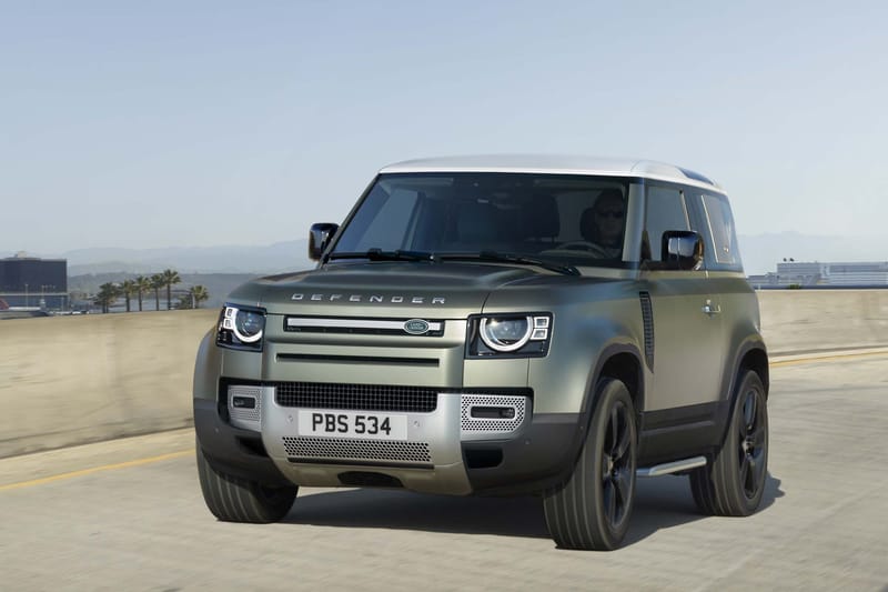 Land Rover offre une nouvelle jeunesse à son mythique modèle "Defender"