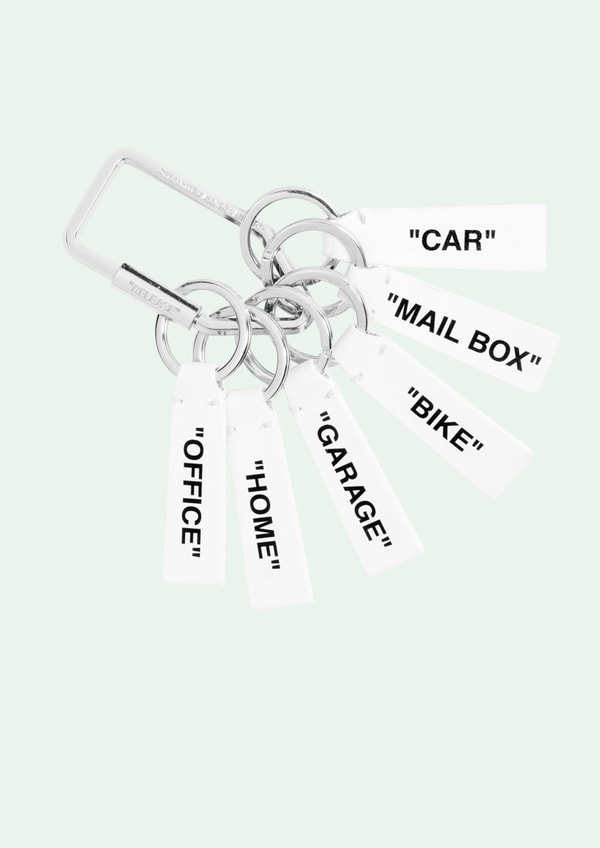 Off-White™ dévoile une série de nouveaux accessoires