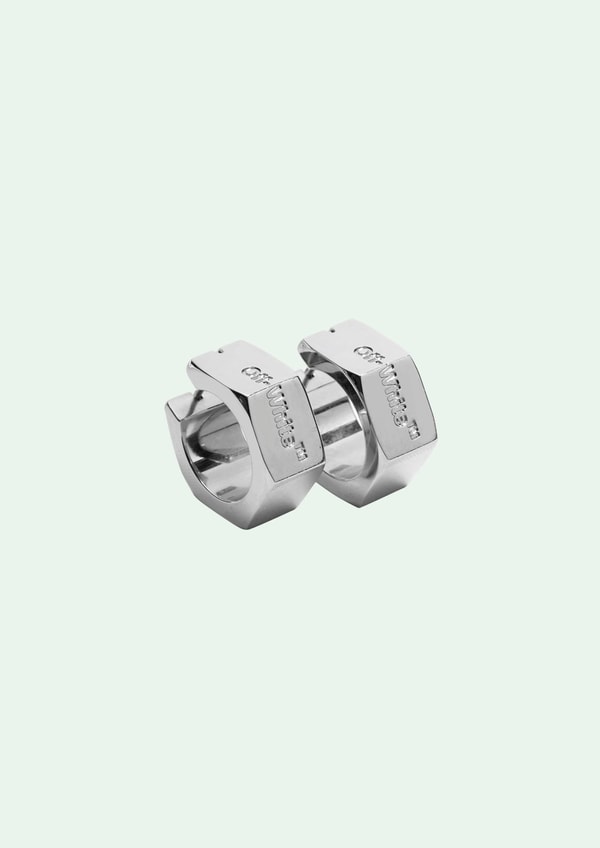 Off-White™ dévoile une série de nouveaux accessoires