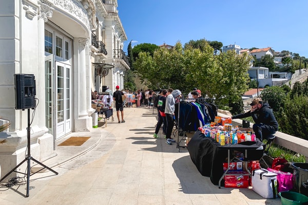 Les débuts prometteurs du Sneakers Market à Marseille