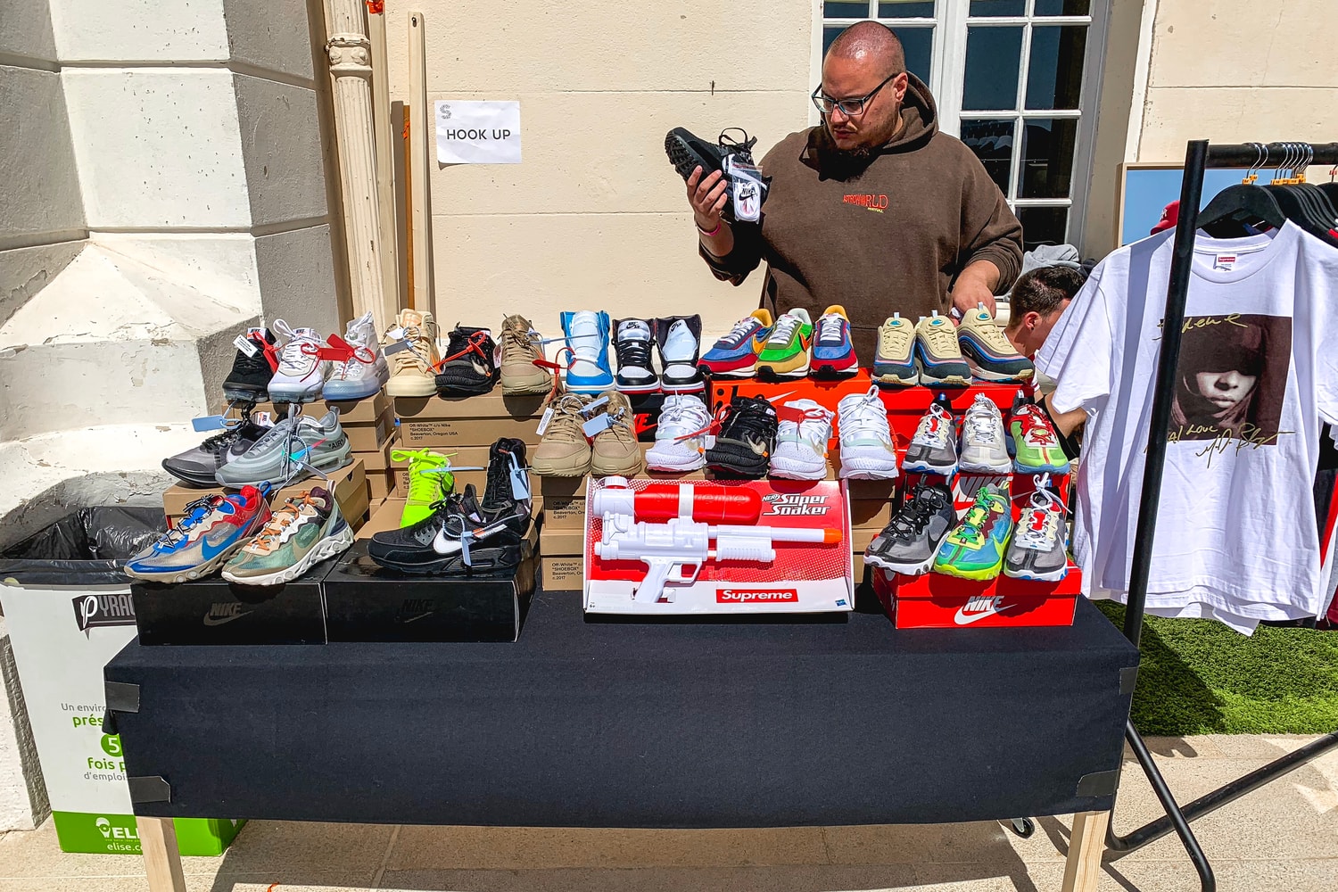 Les débuts prometteurs du Sneakers Market à Marseille