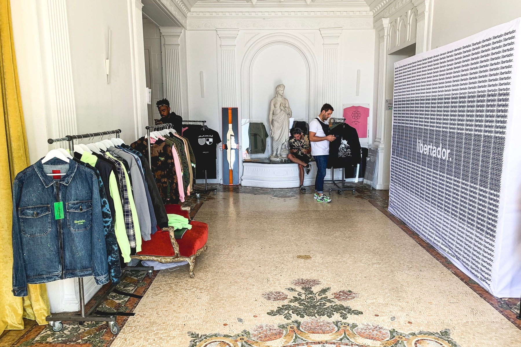 Les débuts prometteurs du Sneakers Market à Marseille