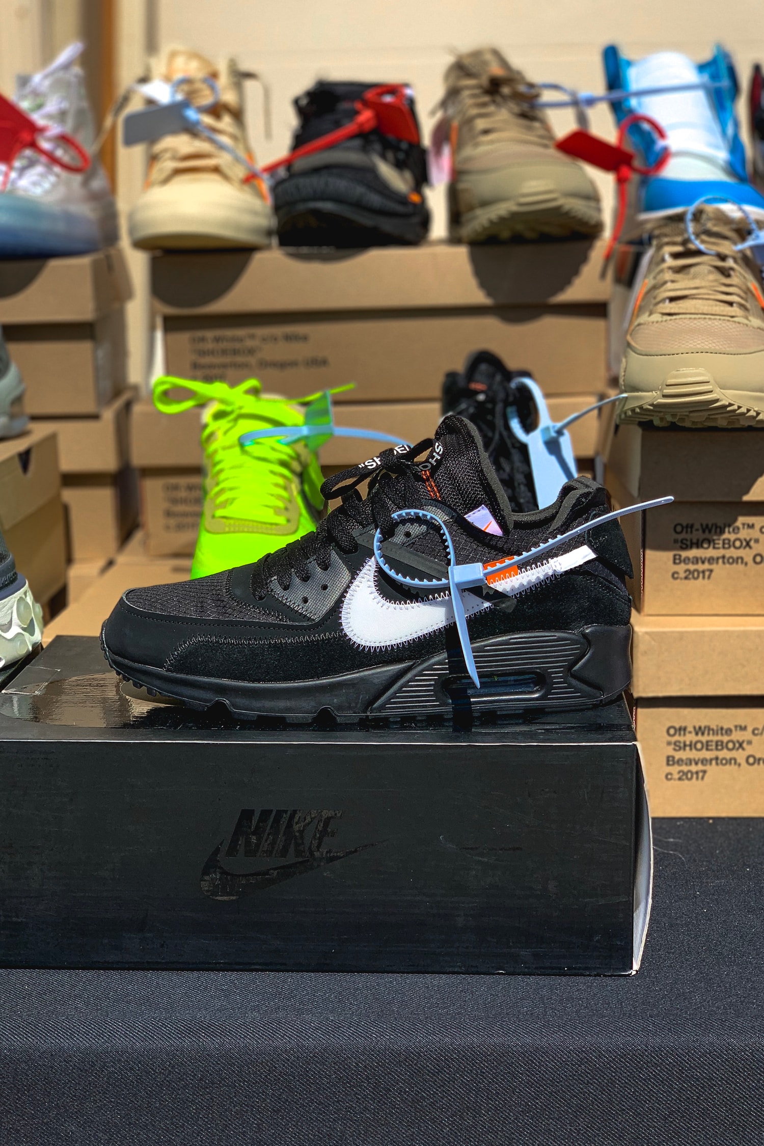 Les débuts prometteurs du Sneakers Market à Marseille