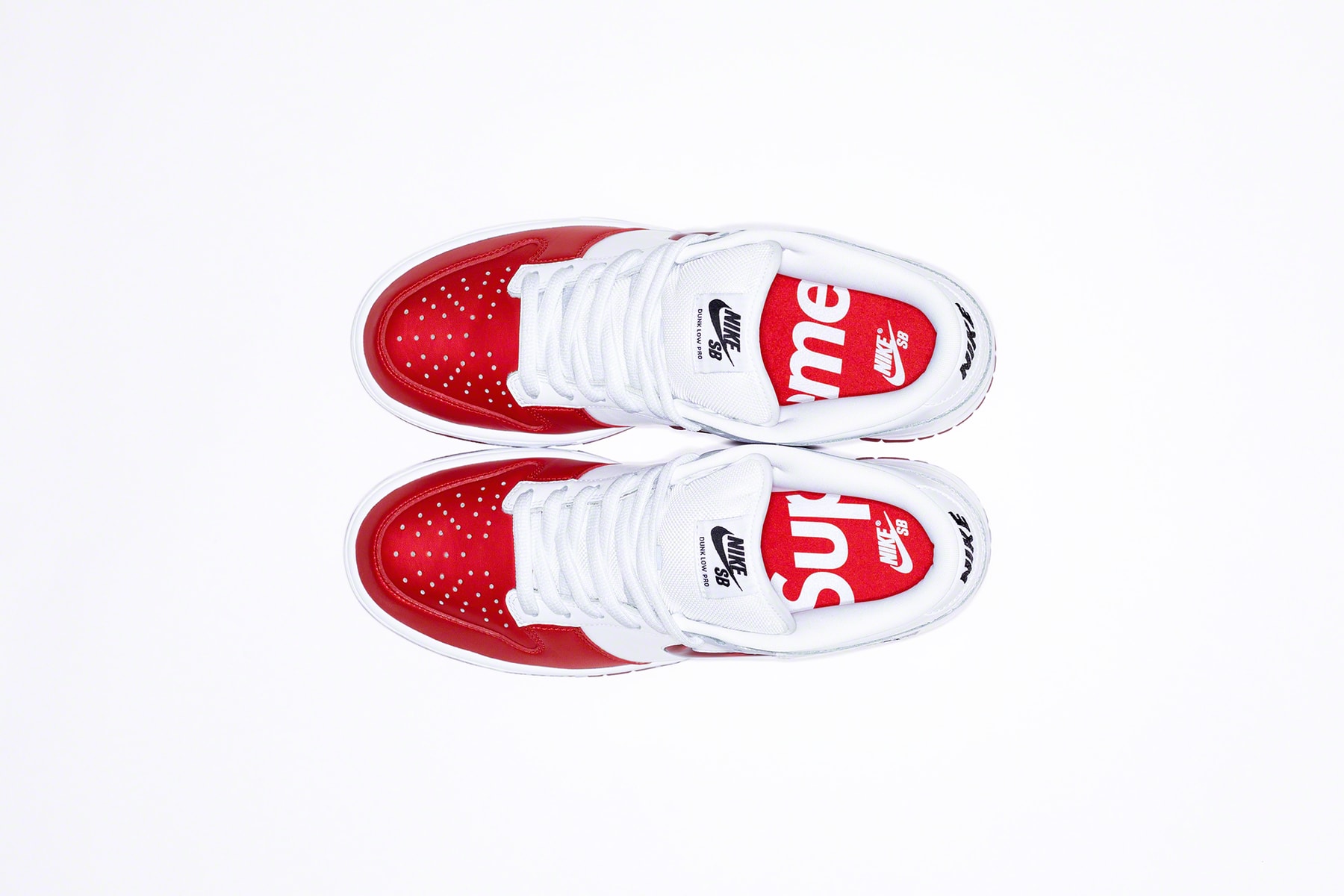 Supreme x Nike SB Dunk Low