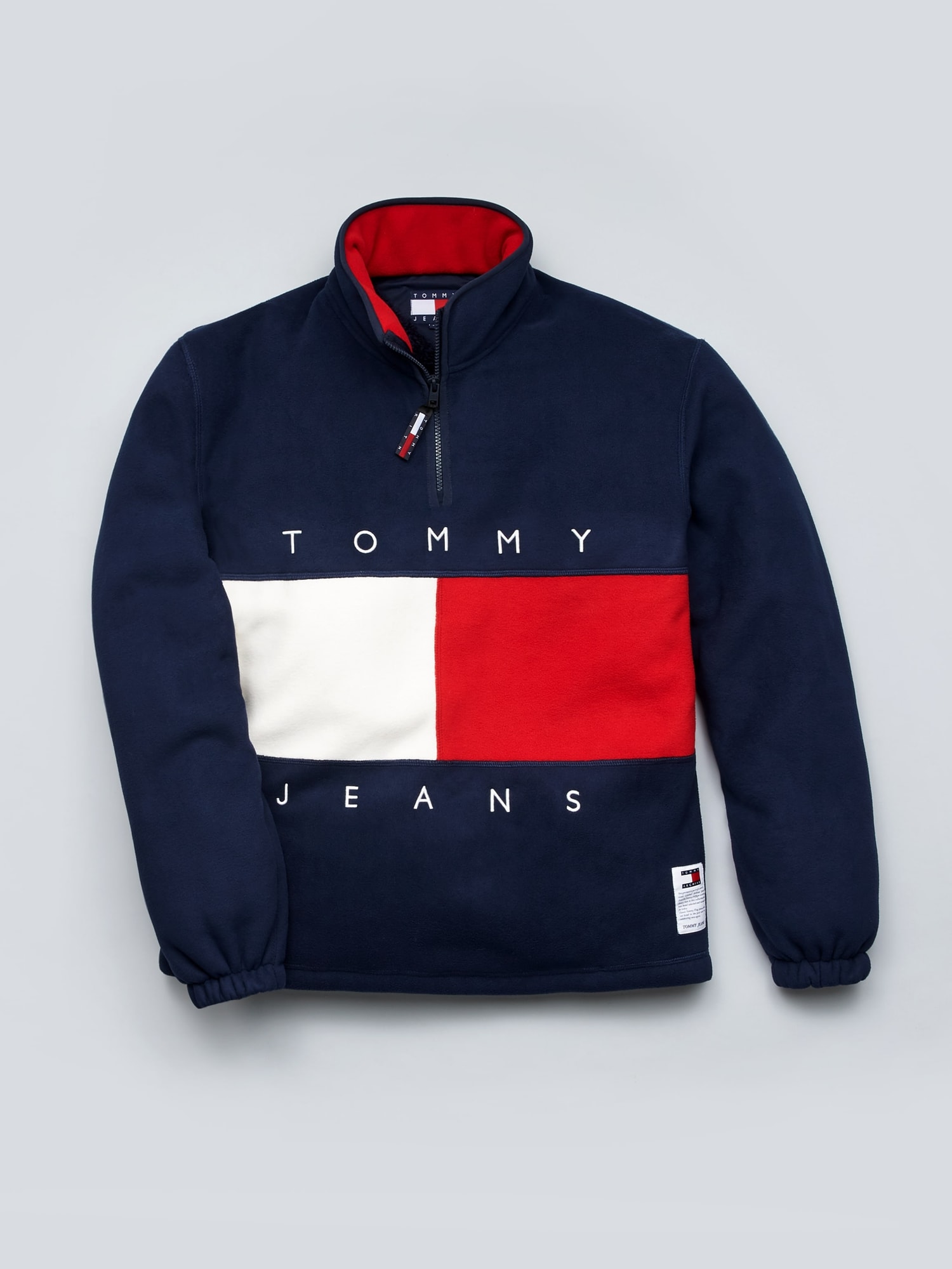 Tommy Jeans réédite des pièces vintage dans une nouvelle collection capsule