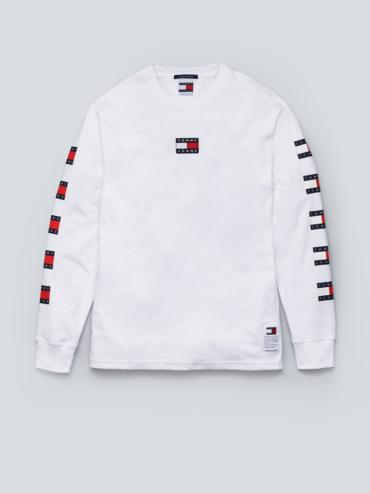 Tommy Jeans réédite des pièces vintage dans une nouvelle collection capsule