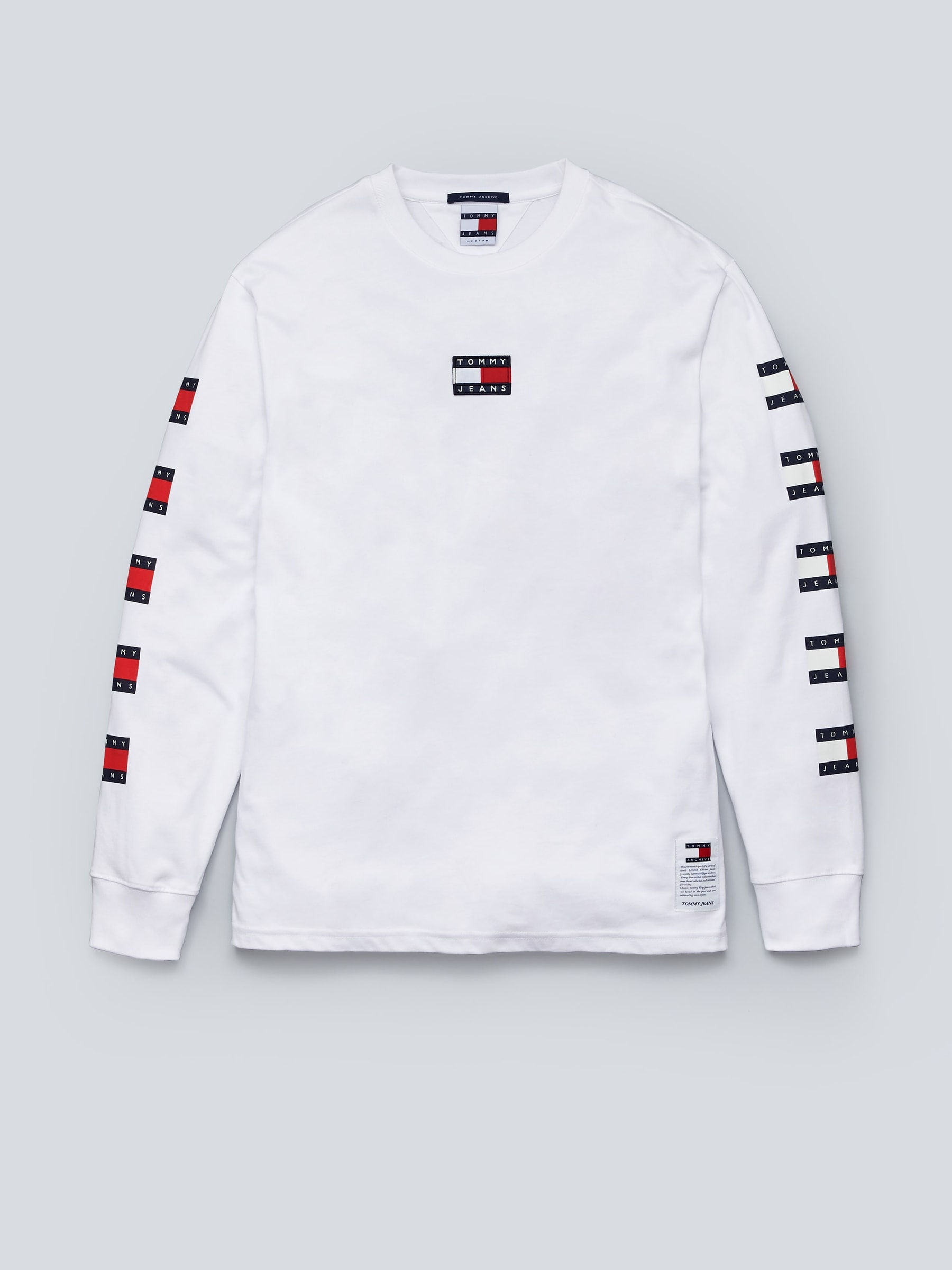Tommy Jeans réédite des pièces vintage dans une nouvelle collection capsule