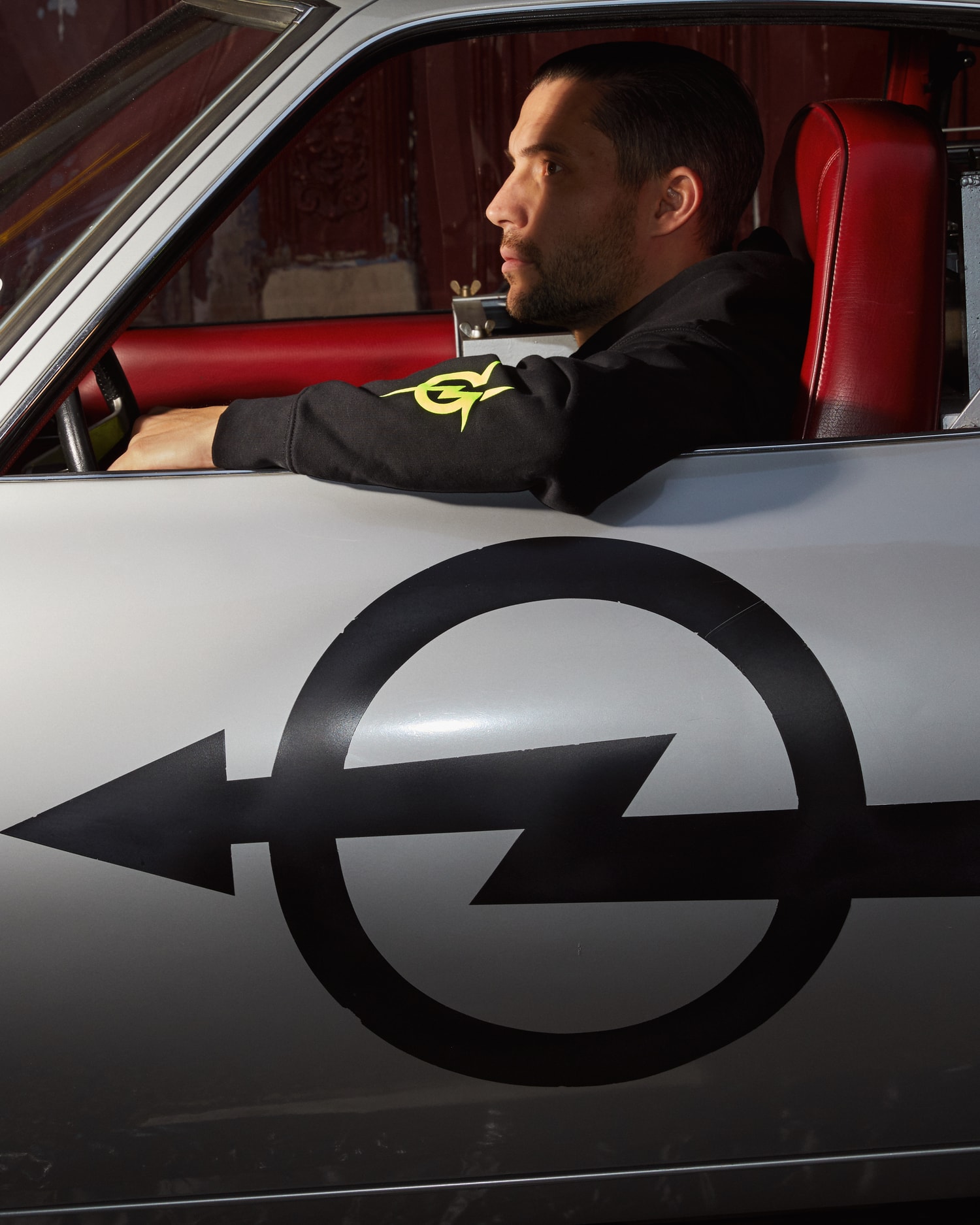 Opel s'associe au studio créatif parisien Golgotha pour une collection capsule