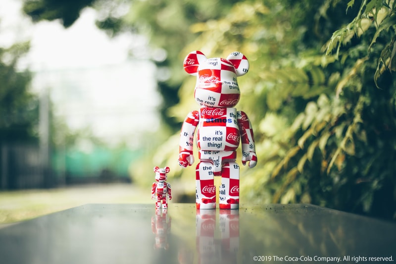 Medicom Toy fait équipe avec Coca-Cola autour de deux BE@RBRICK